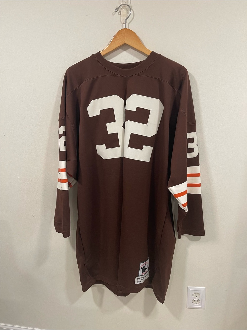 Mitchell & Ness Brown Crewneck authentic jersey #32
